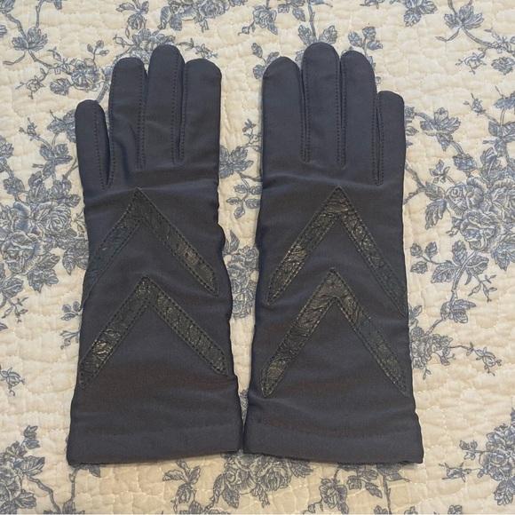 IsoToner Warm-Ups by Aris Gray Gloves One Size - Picture 1 of 4